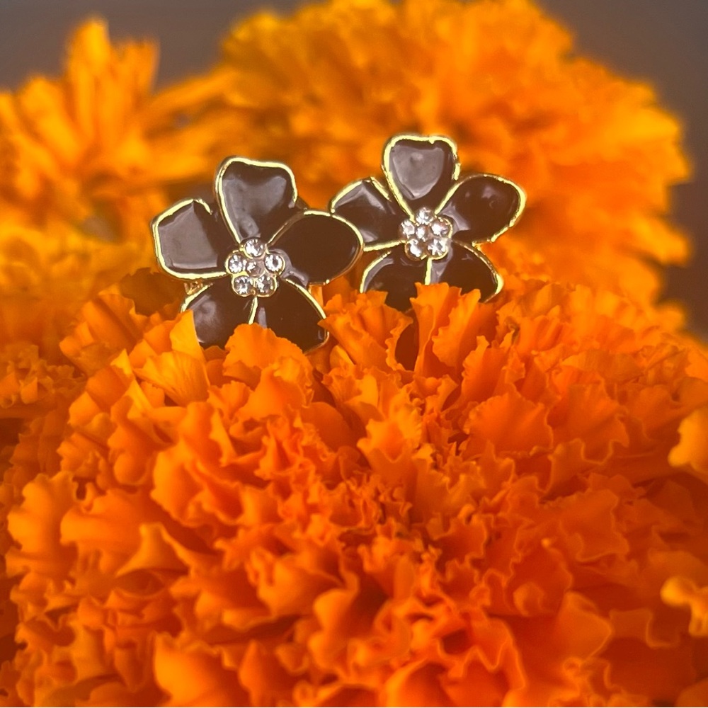 Flower Shape Clip Earrings - Korea Style Piercing Earring Cute No Hole Ear Clip